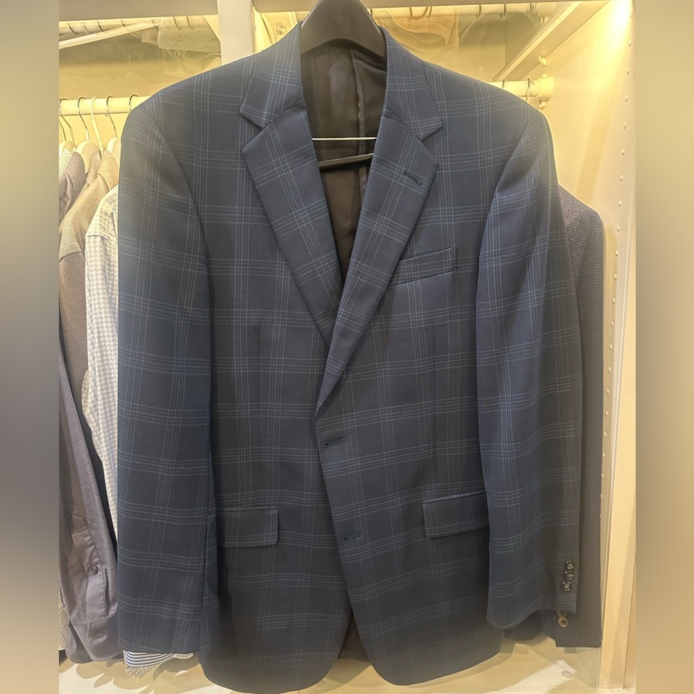 Hart Schaffner Marx navy plaid sport coat